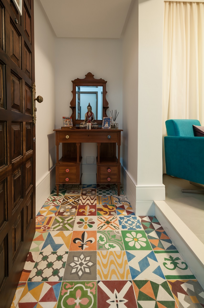 apartamento antigo janelas amplas
