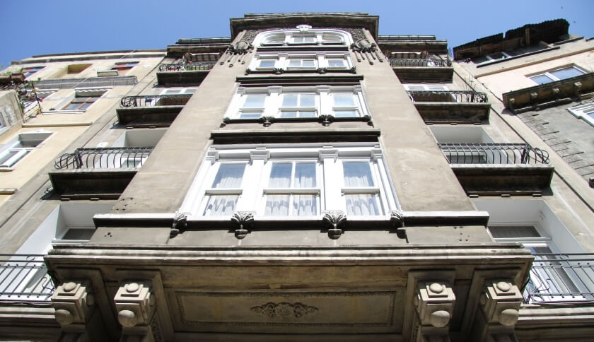 apartamento antigo condomínio