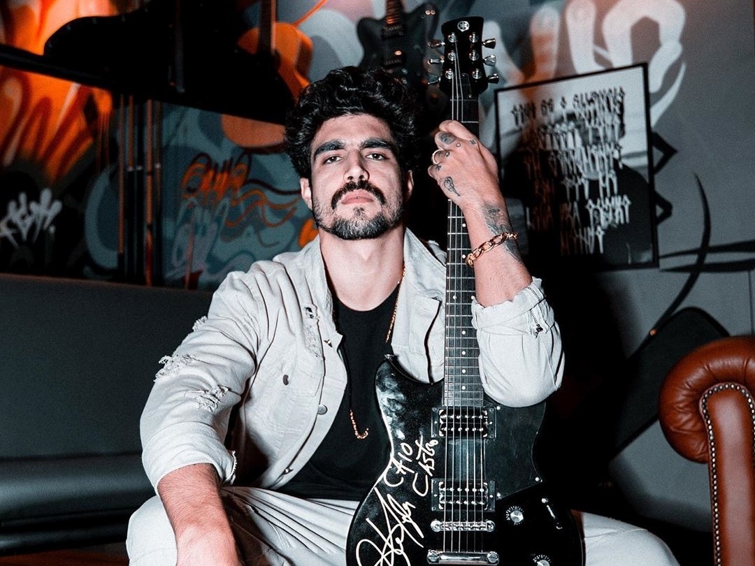 mora estúdio caio castro