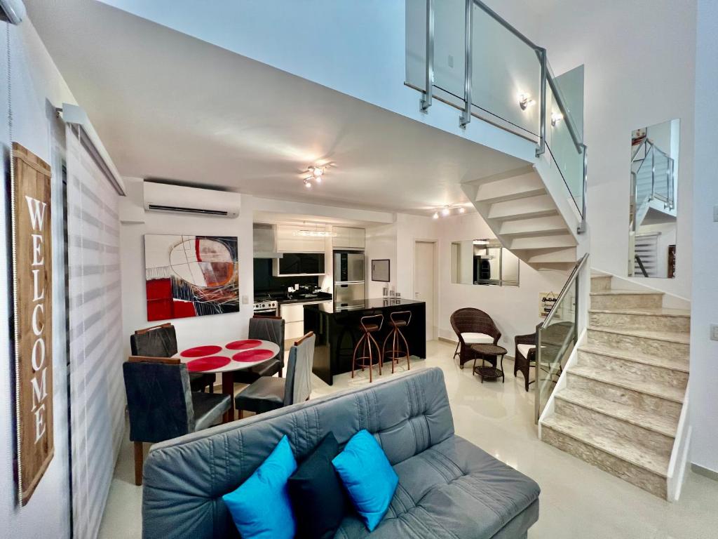 apartamento com escada interna