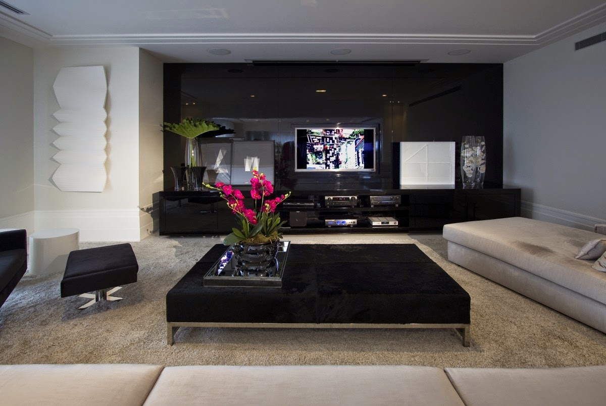 apartamento preto com mármore