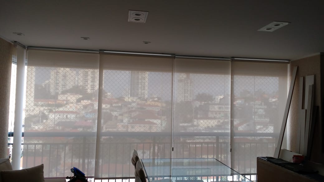 Cortina para sacada com privacidade