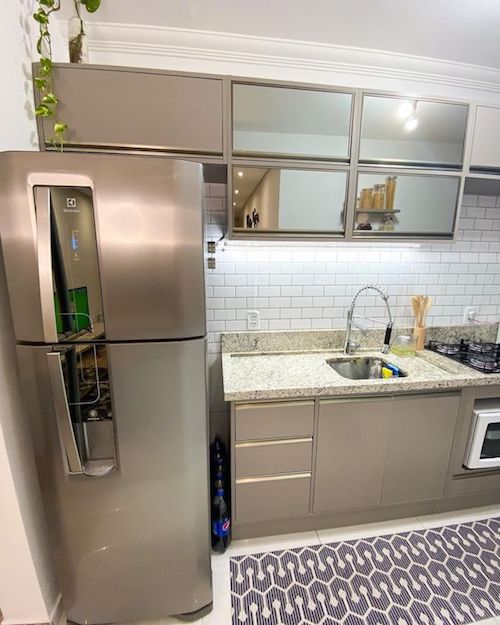Cozinha modulada com tampo