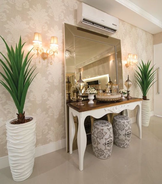 decoração hall de entrada pequeno apartamento