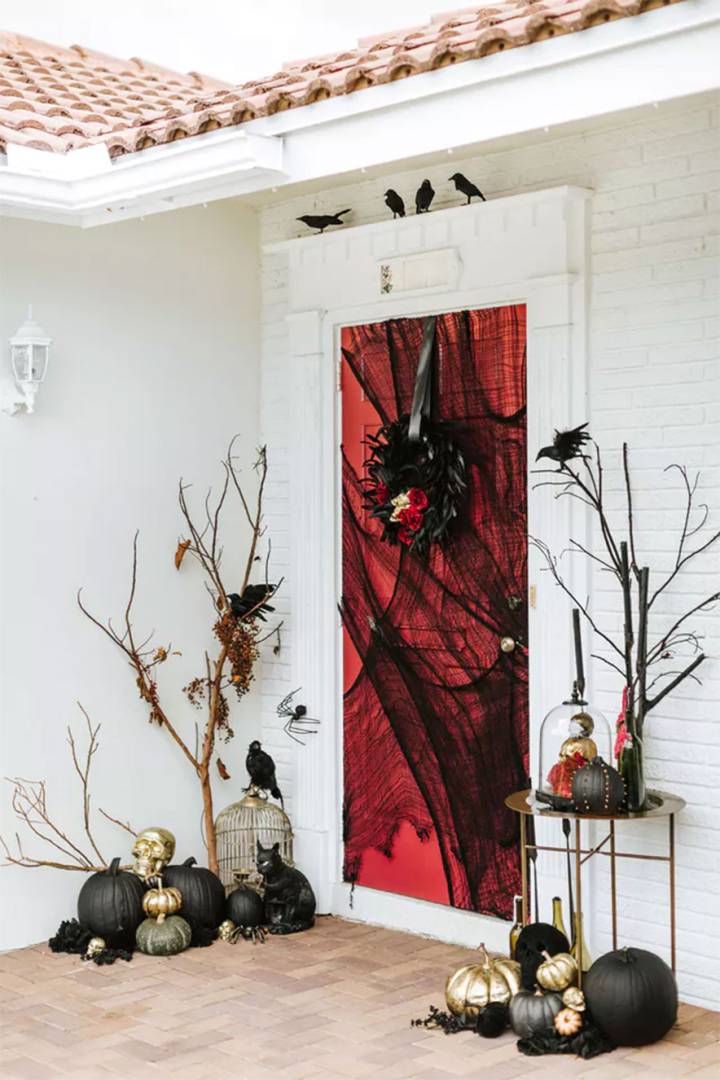 ideias decoração porta apartamento halloween