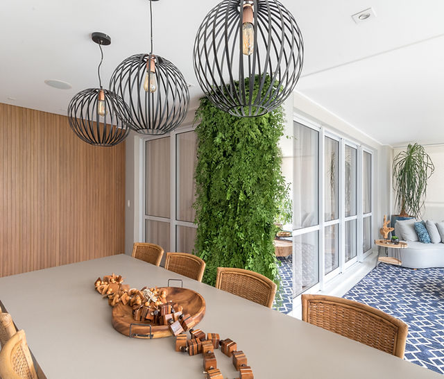 escritório varanda com plantas