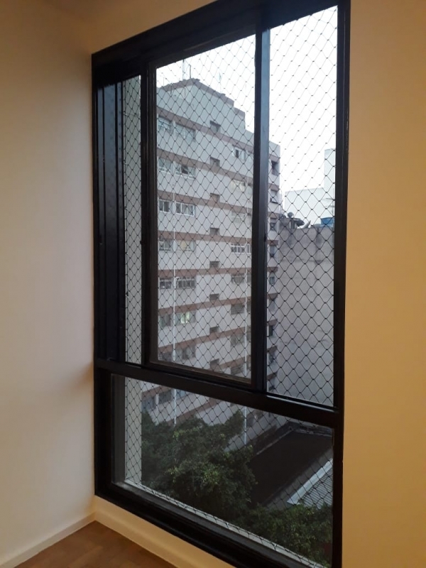 Telas de proteção para janelas de apartamento