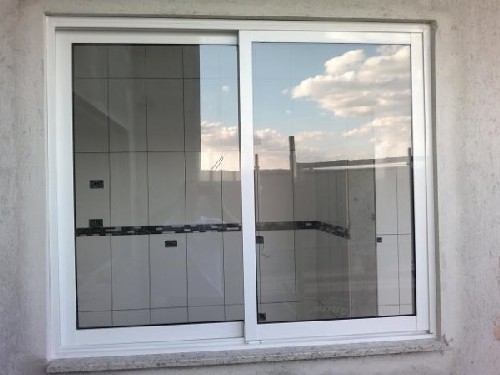 Decoração de janela de apartamento