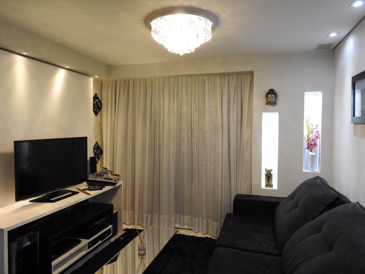 lustre com fio lateral apartamento pequeno