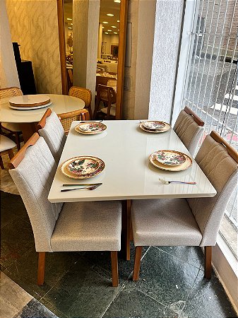 mesa para sala pequena 4 cadeiras
