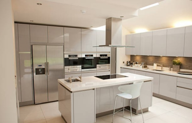 armários de cozinha para apartamento pequeno