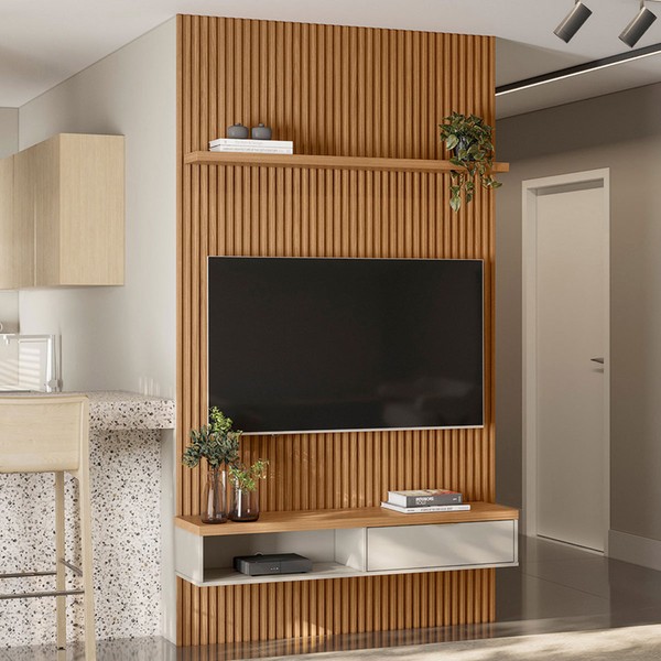 Painel de TV com nichos e prateleiras