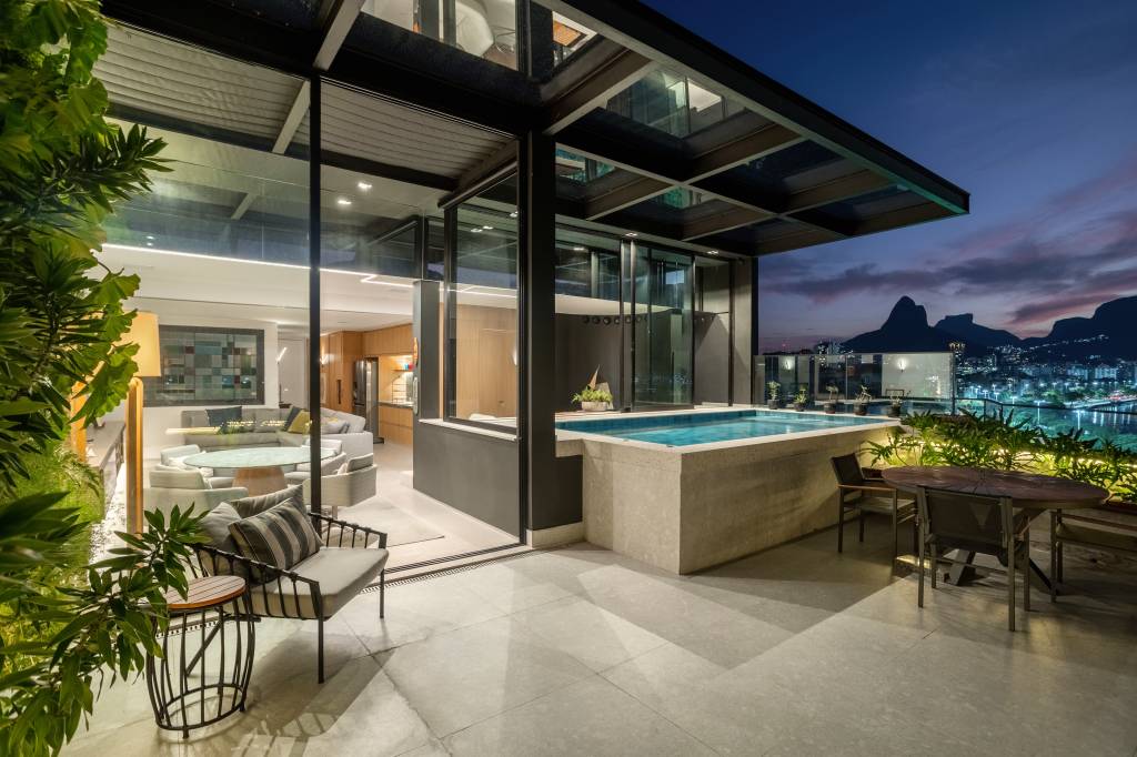piscina em apartamento