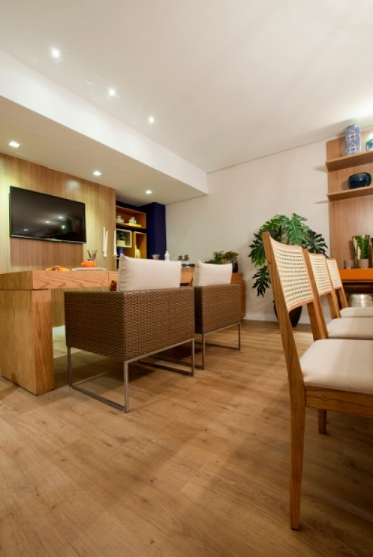 piso vinílico apartamento click vs colado