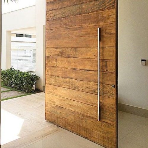 Porta de madeira para apartamento pequeno