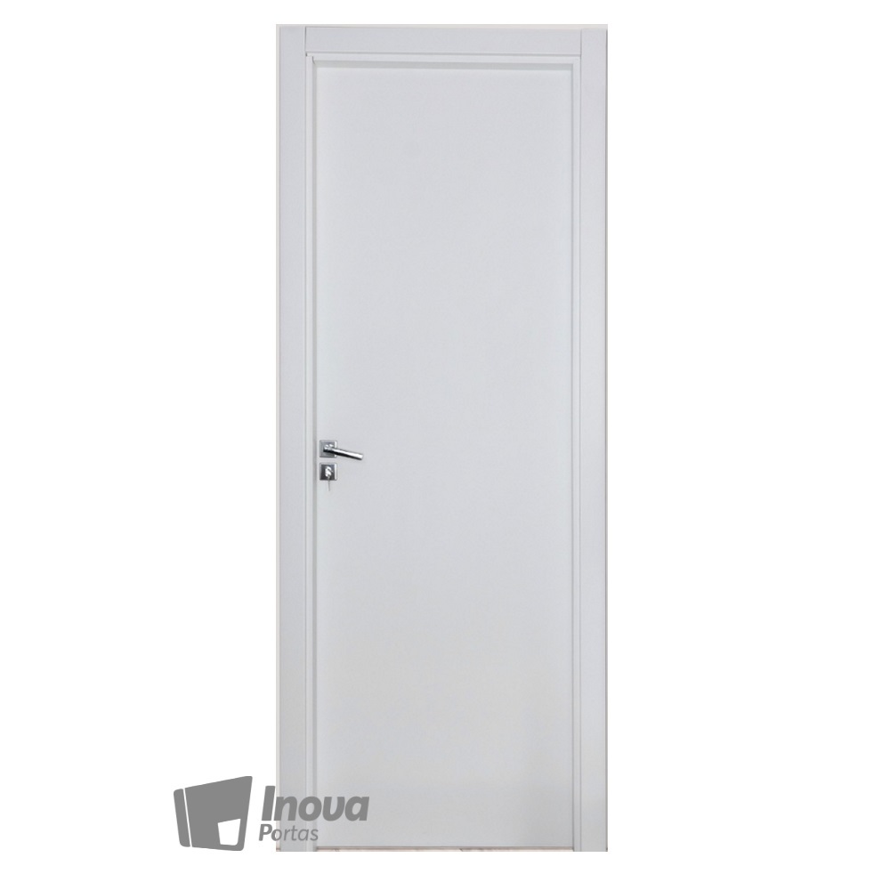 Porta de apartamento branca para quarto