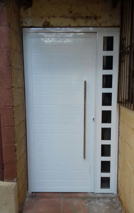 Porta apartamento pivotante