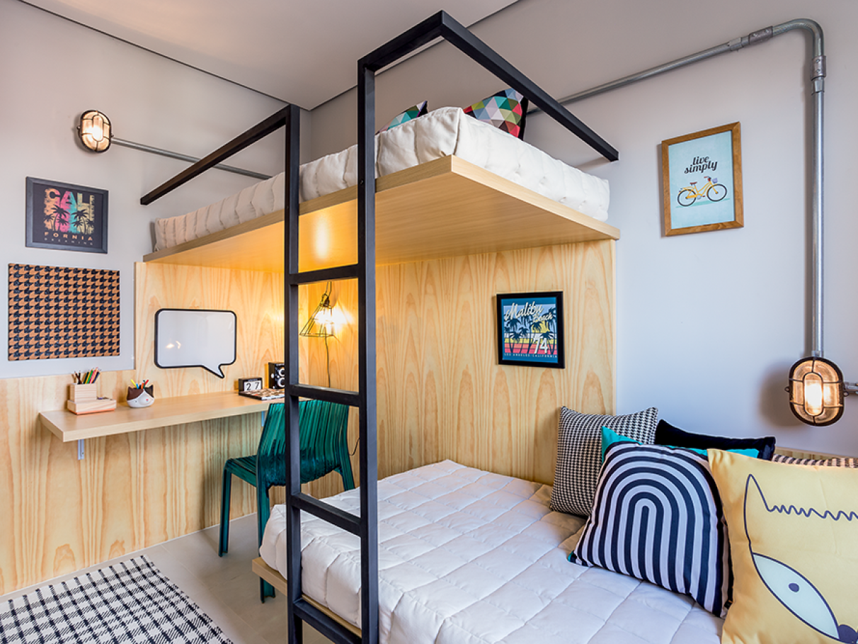 quarto infantil pequeno e organizado