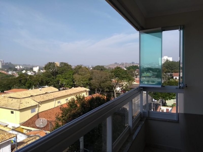 fechamento de sacada com vidro preço
