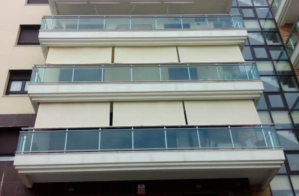 Toldo cortina retrátil