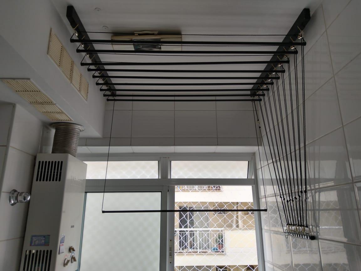 varal automático para banheiro