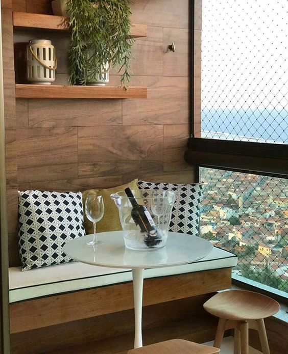 varanda de apartamento com jardim