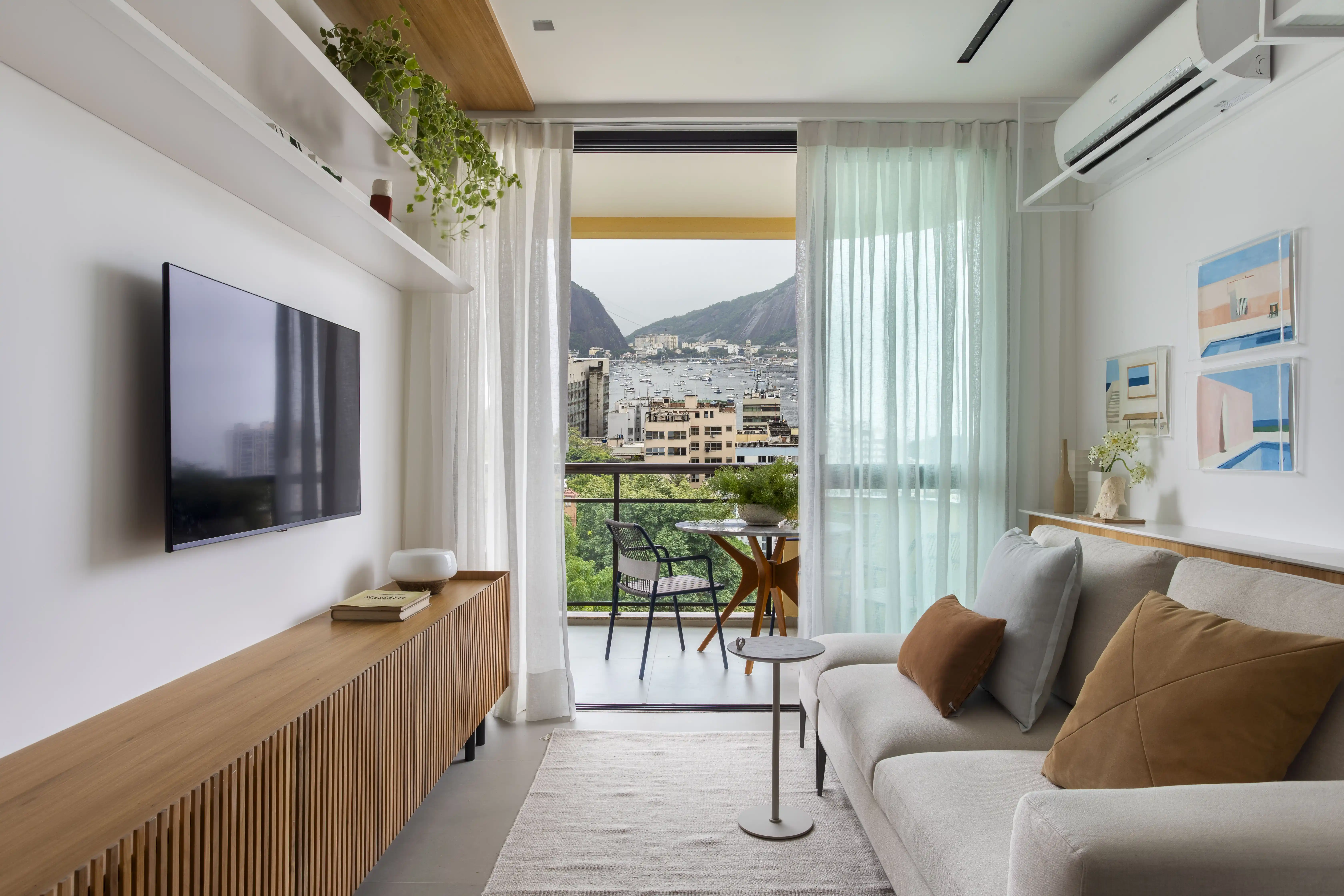 apartamento pequeno branco