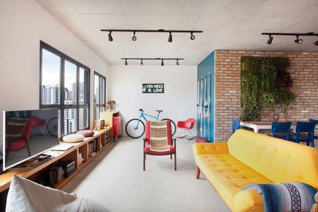 apartamento com geometria colorida