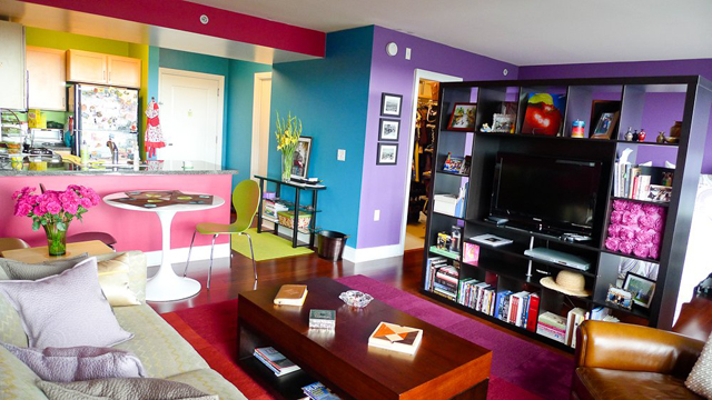 apartamento escandinavo colorido