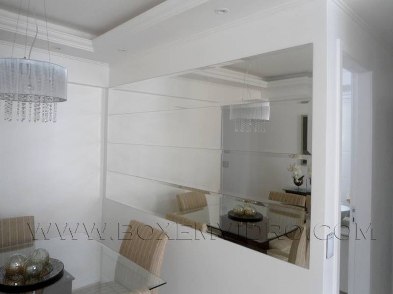 parede de espelho sala