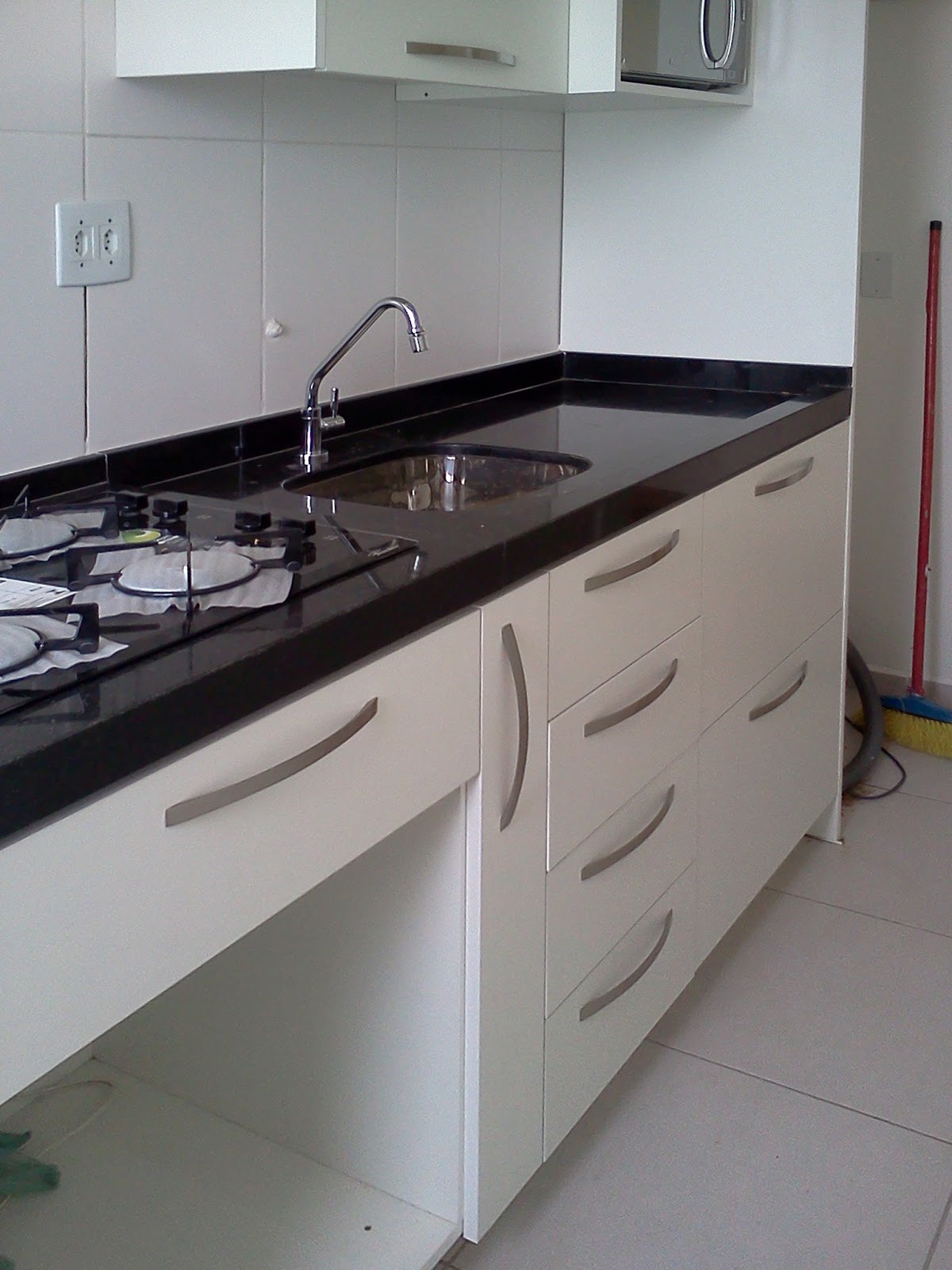 cozinha e área de serviço juntas