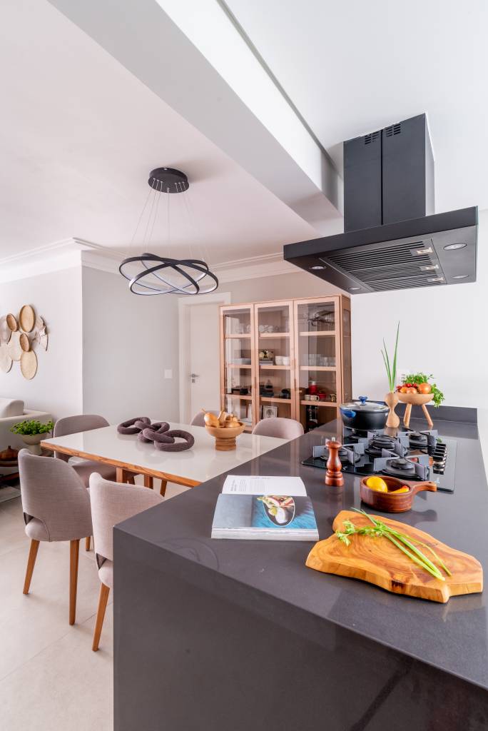 cristaleira suspensa apartamento