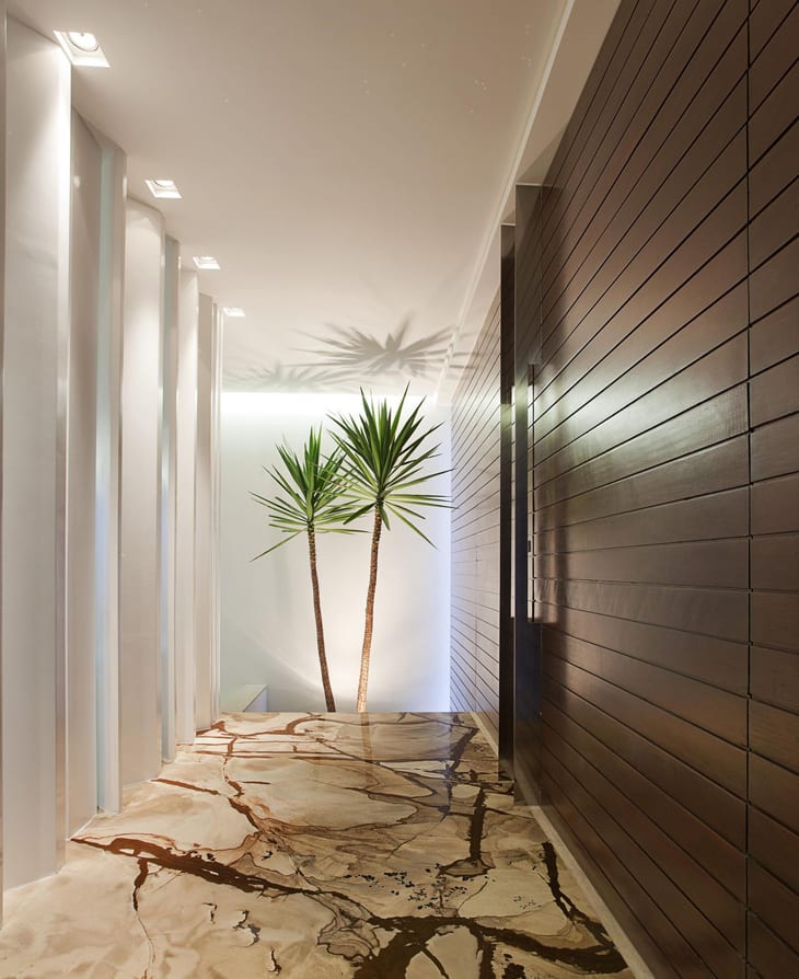 ideias para entrada de apartamento compacta