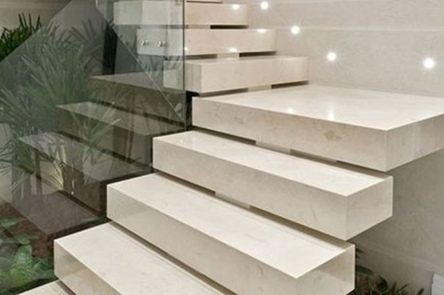 soluções de escada para apartamentos pequenos