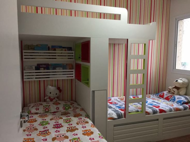 como organizar quarto de 3 filhos em pouco espaço