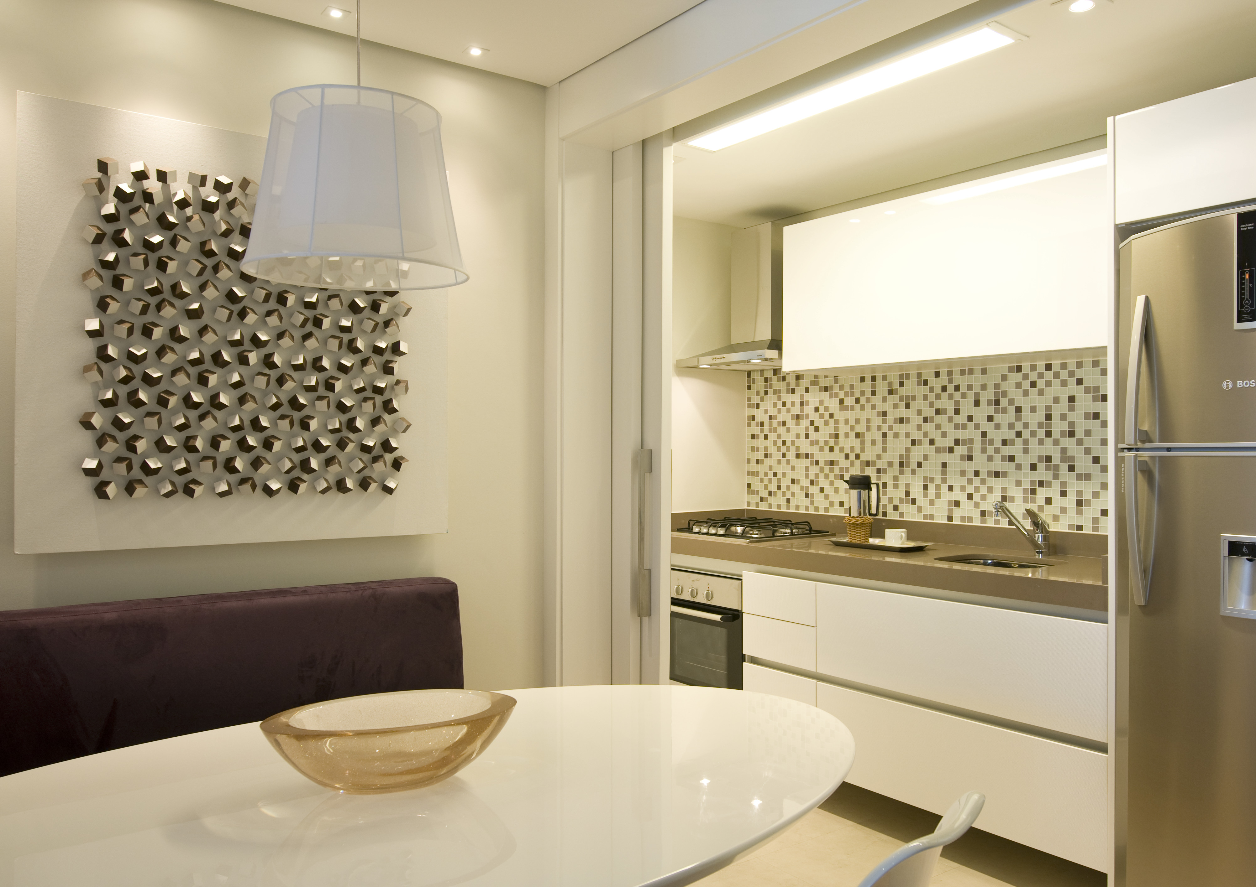 sala integrada com cozinha pequena